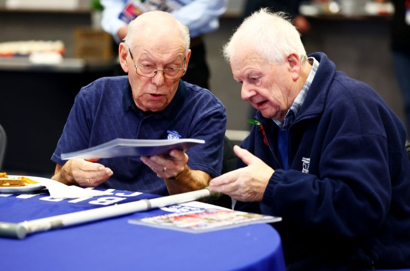 Image for the Tweet beginning: What a way to wrap